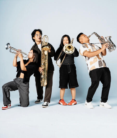 Alyssa Jazs (tpt, vox), Carl Manuel (bari sax), Faith Colobong (tbn), Carlo Roces (alto sax)